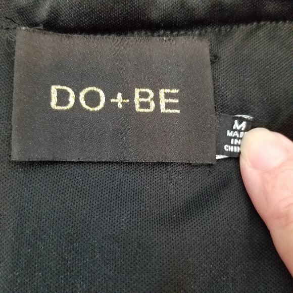 DO + BE Women's Black Off The Shoulder Short Sleeve Sequined Mini Dress Medium - Picture 2 of 6